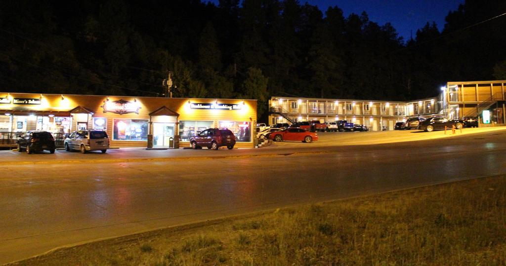 Deadwood Station Bunkhouse And Gambling Hall Motel Eksteriør billede